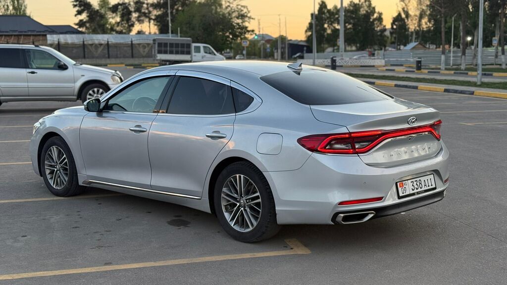 Hyundai Grandeur: 2019 г., 3 л, Автомат, Газ, Седан: фото 4