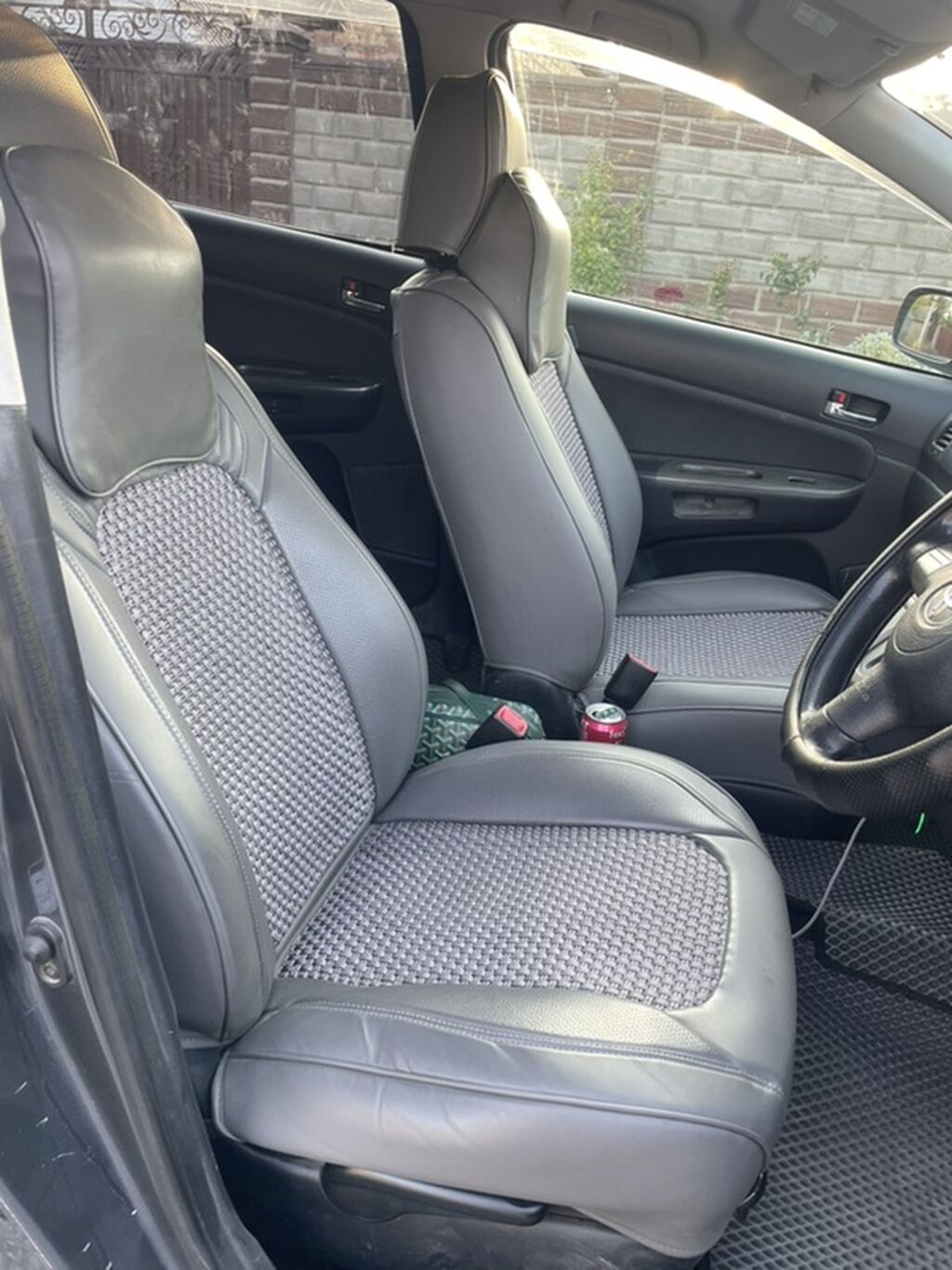 Toyota WISH: 2003 г., 1.8 л, Автомат, Бензин, Минивэн: фото 8