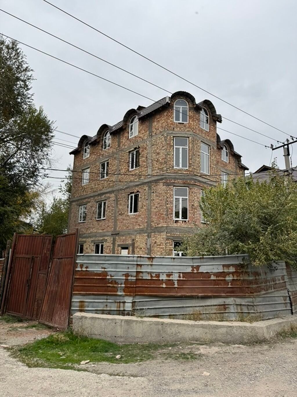 700 м², 15 комнат: фото 2