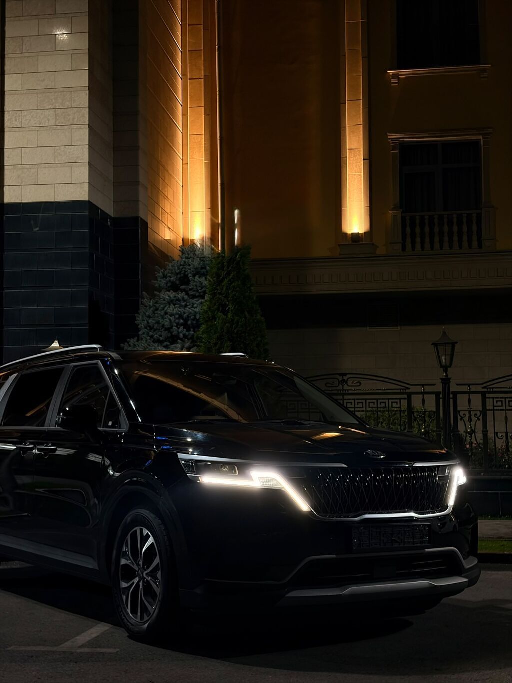 Kia Carnival: 2021 г., 2.2 л, Автомат, Дизель, Минивэн: фото 2