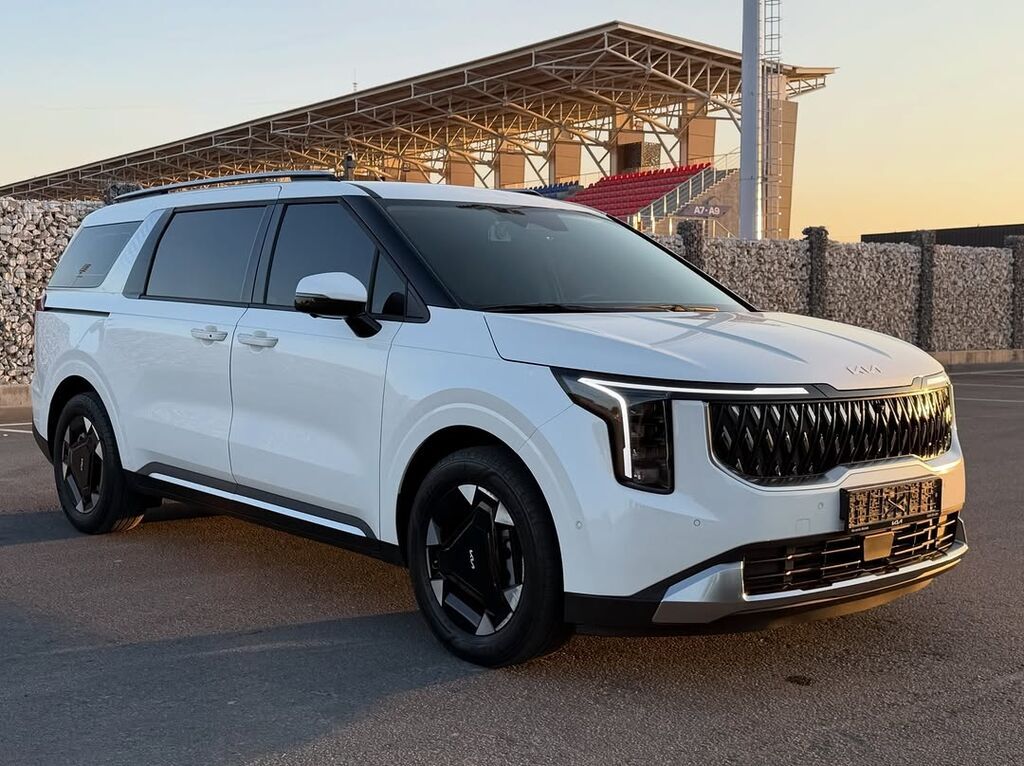 Kia Carnival: 2025 г., 1.6 л, Автомат, Гибрид, Минивэн: фото 1