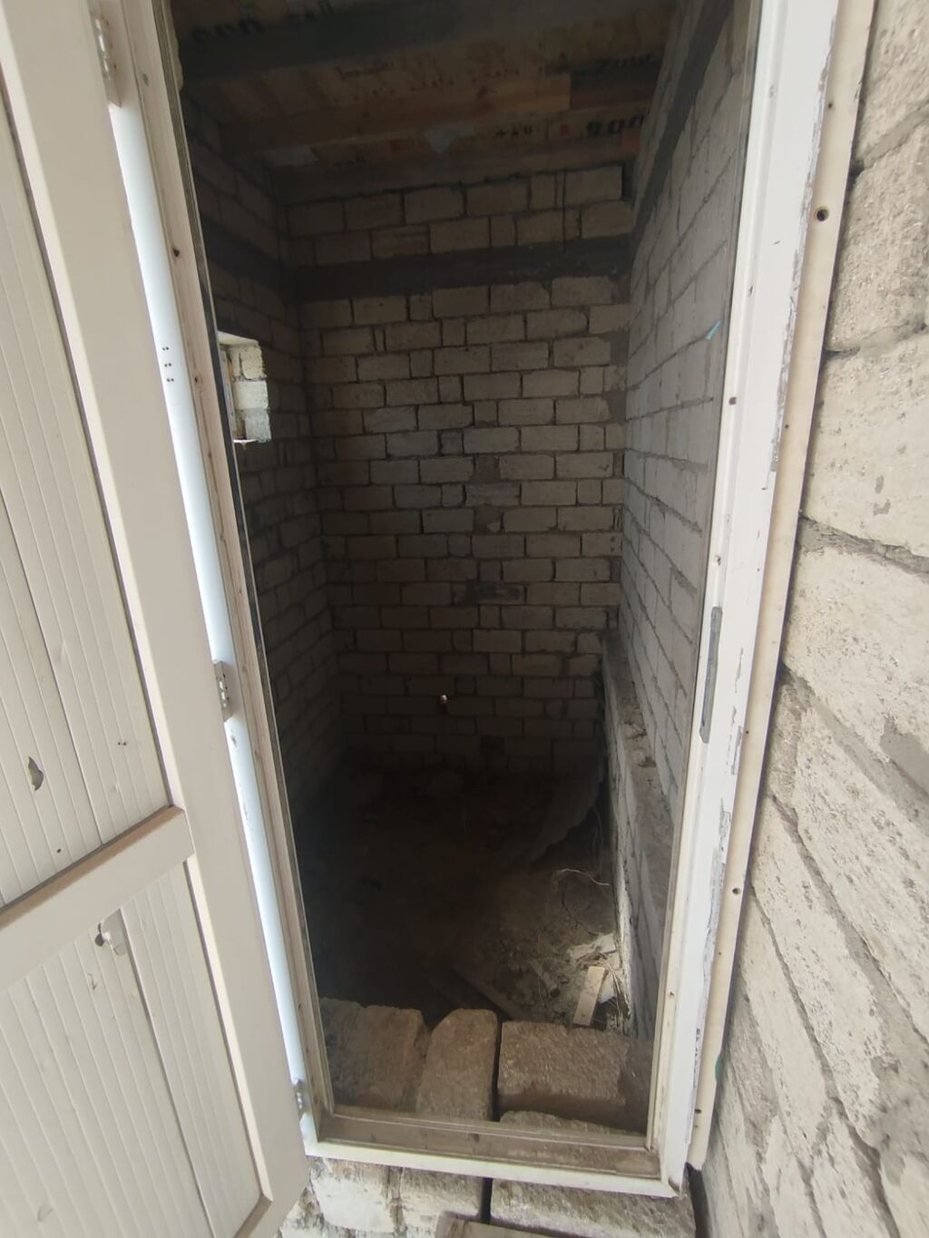 Əlaqə üçün whatsapa yazın cavablandırılacaq. Yeni tikilidir 2,5 sotda