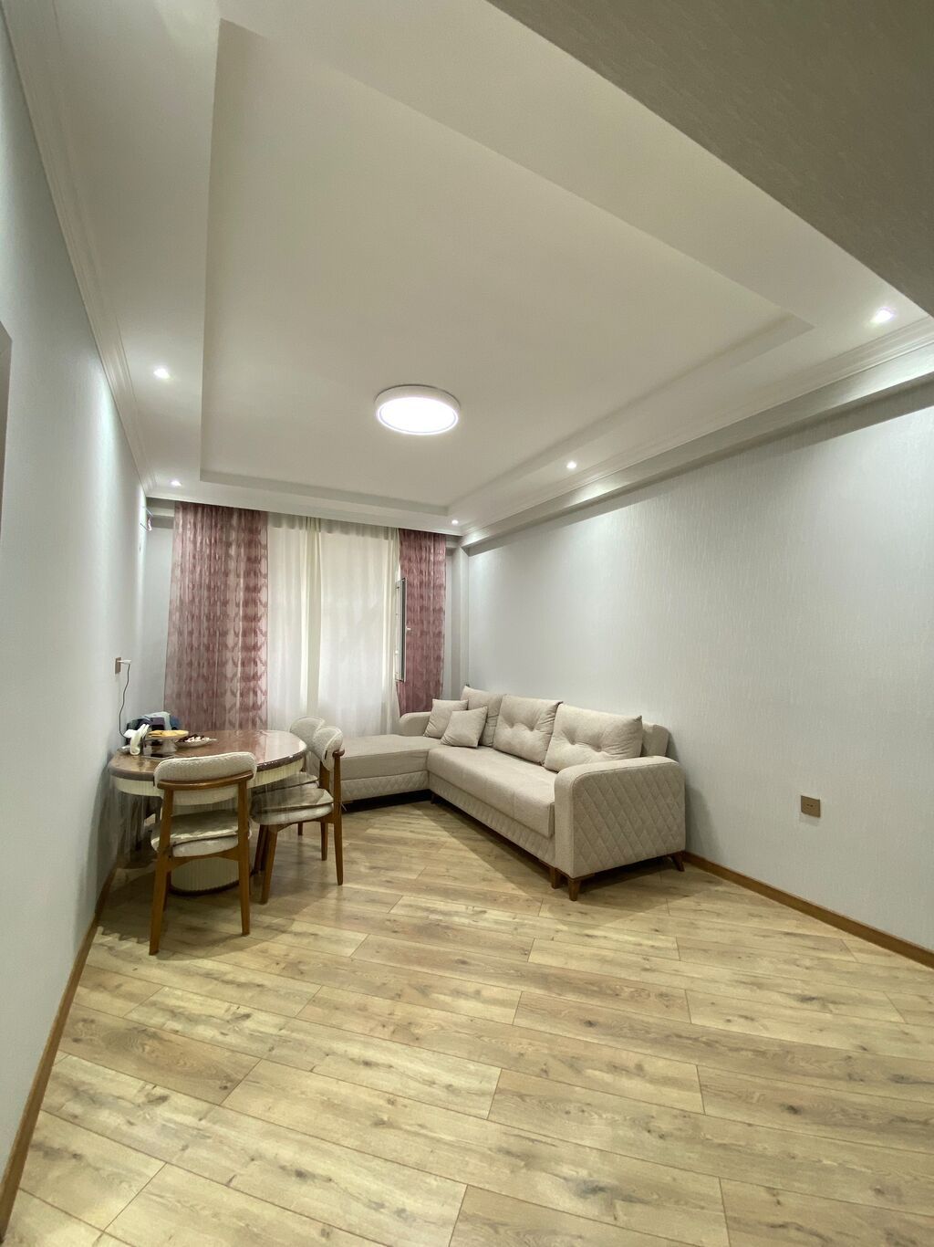 2 otaqlı, Yeni tikili, 52 kv. m