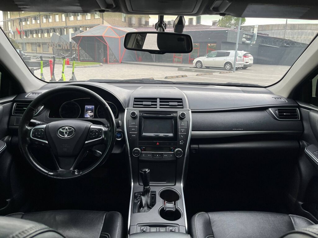 Toyota Camry: 2015 г., 2.5 л, Автомат, Гибрид, Седан: фото 6