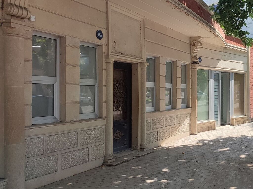 KİRAYƏ – Yol kənarında vitrinli obyekt 3 nomreli xestexana terefde