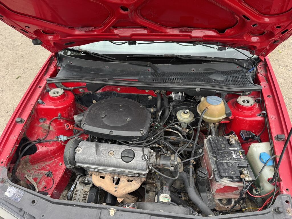 Volkswagen Golf: 1994 г., Механика, Бензин, Хэтчбэк: фото 5