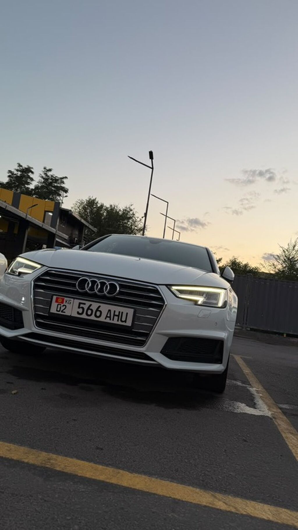 Audi A4: 2019 г., 2 л, Бензин, Седан: фото 2