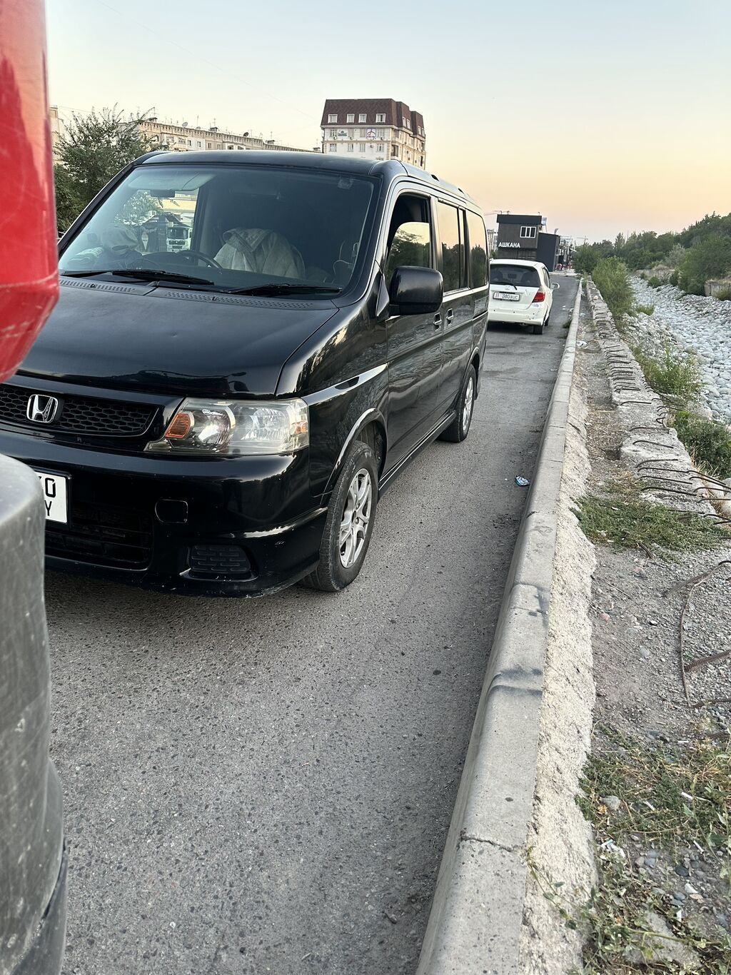 Honda Stepwgn: 2003 г., 2 л, Автомат, Газ, Минивэн: фото 3