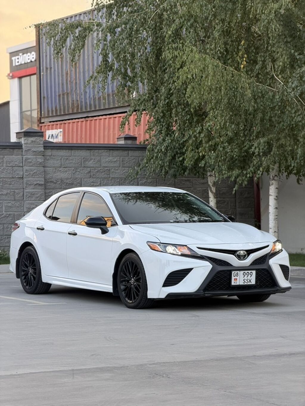 Toyota Camry: 2020 г., 2.5 л, Автомат, Бензин, Седан: фото 3