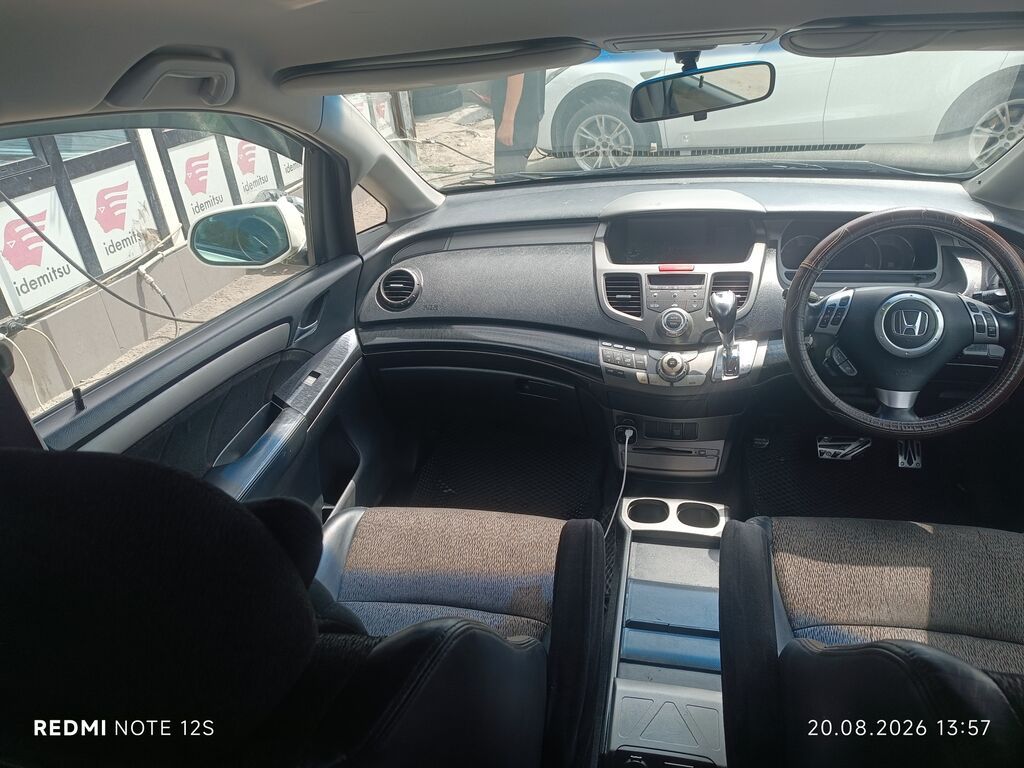Honda Odyssey: 2004 г., 2.4 л, Автомат, Бензин, Минивэн: фото 2