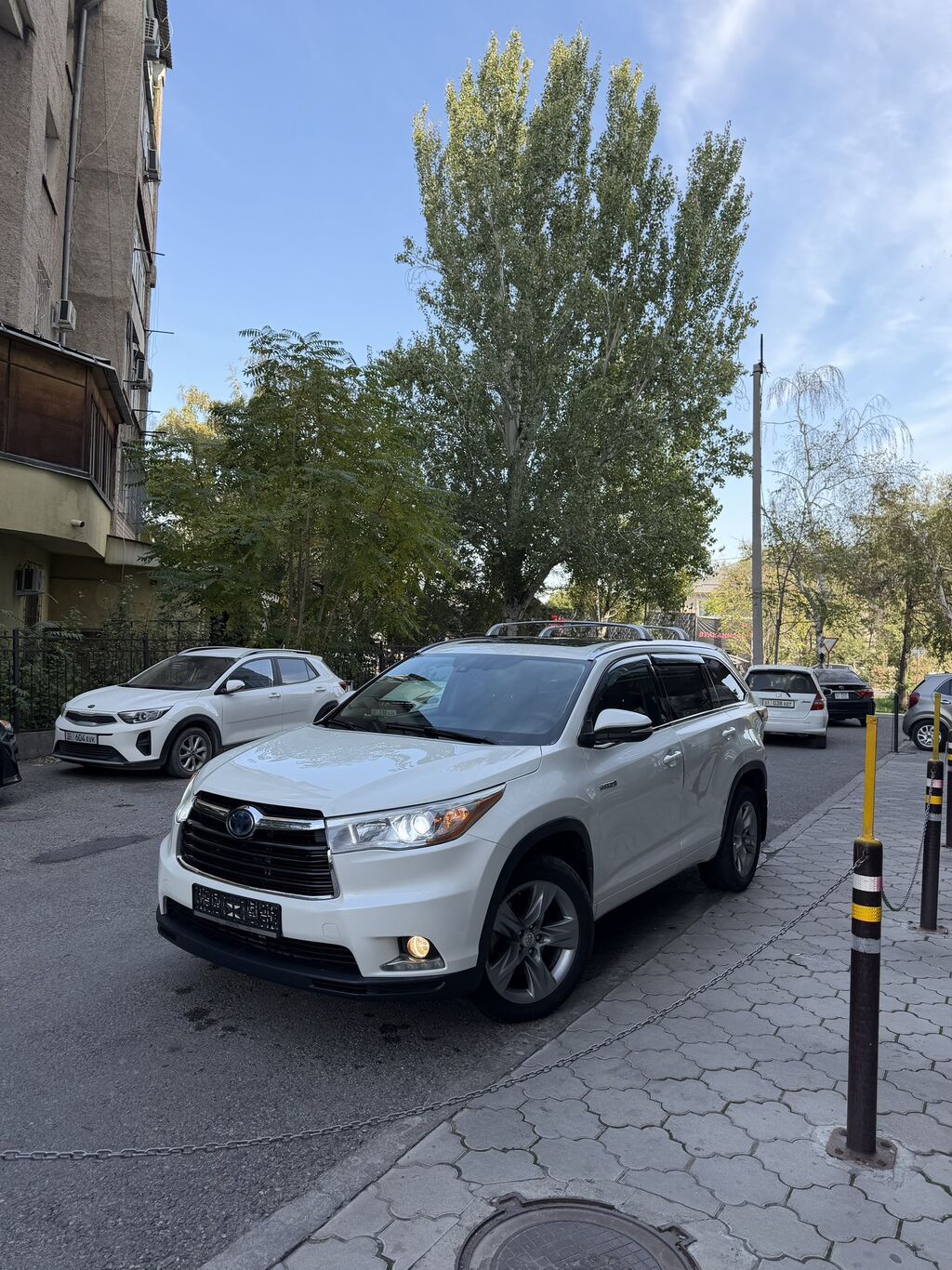Toyota Highlander: 2014 г., 3.5 л, Вариатор, Гибрид, Кроссовер: фото 2