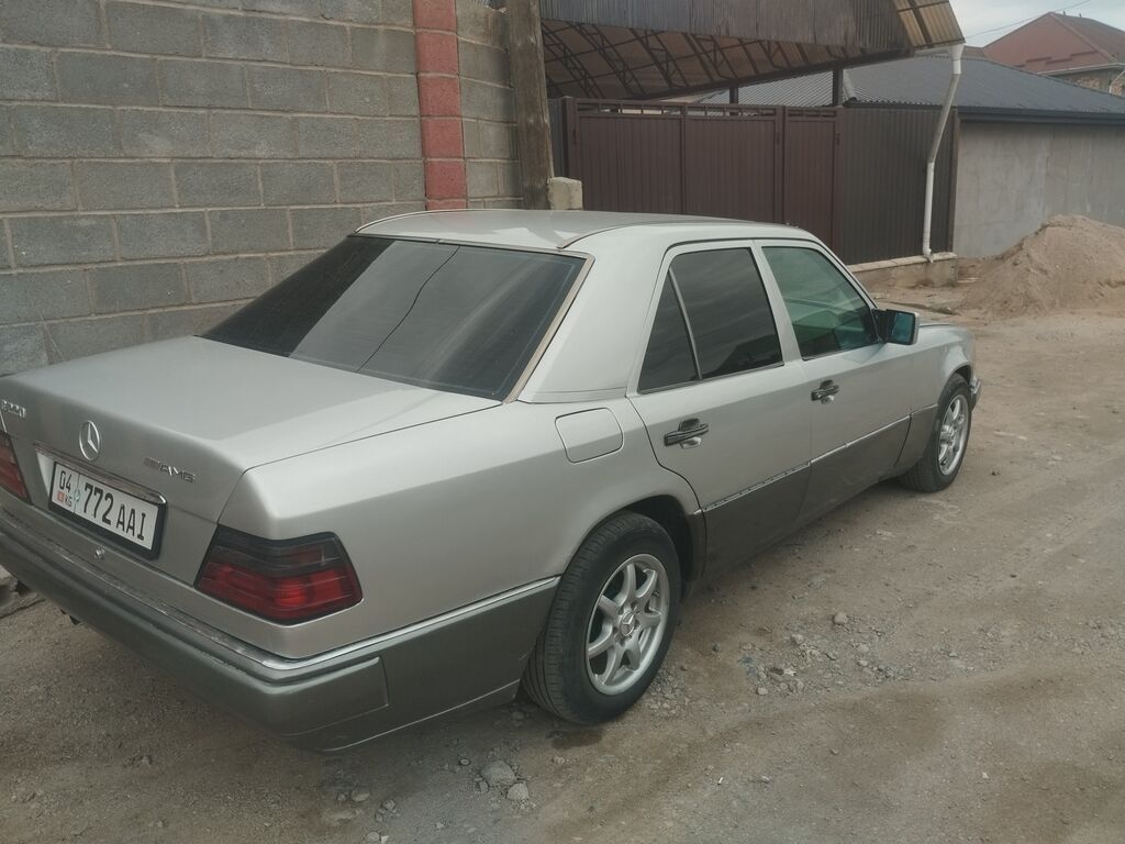 Mercedes-Benz W124, 1993 г., 2.2 л, механика: фото 2