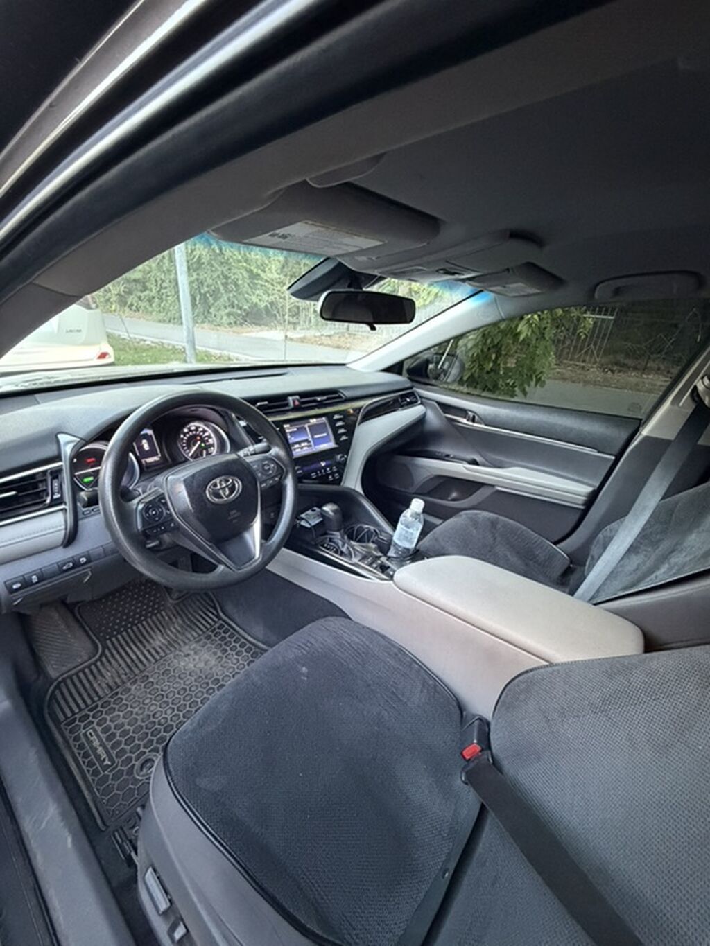 Toyota Camry: 2018 г., 2.5 л, Автомат, Гибрид, Седан: фото 4