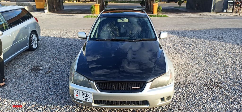 Toyota Altezza: 2002 г., Седан — фото 5