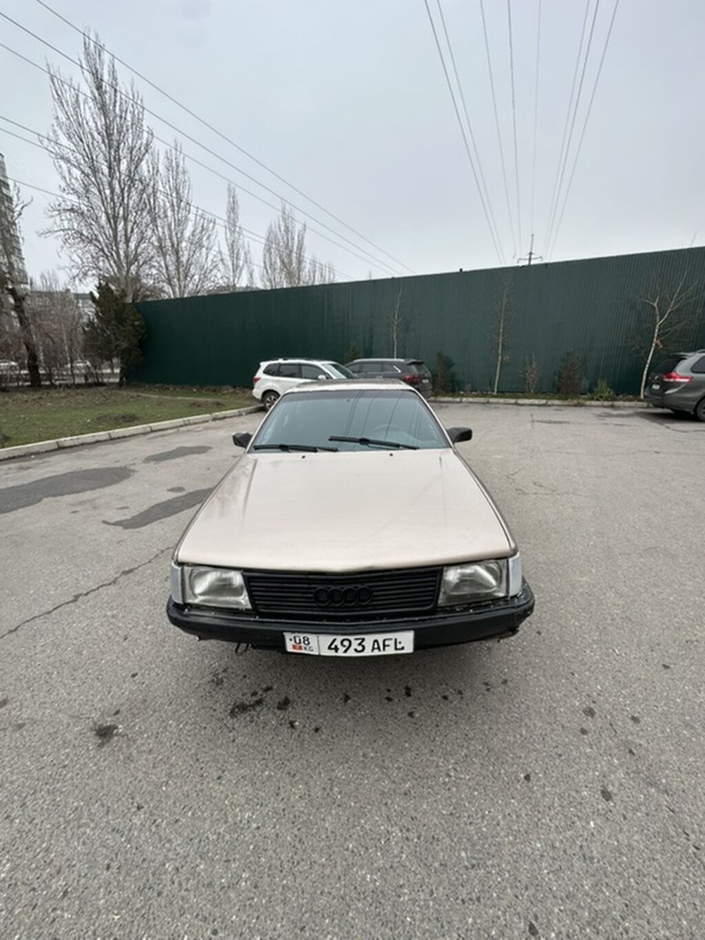 Audi 100