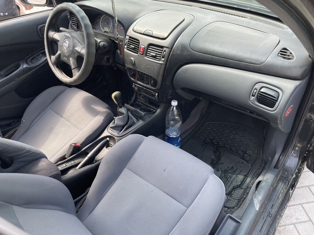 Nissan Almera: 2005 г., 1.5 л, Механика, Бензин, Седан: фото 7