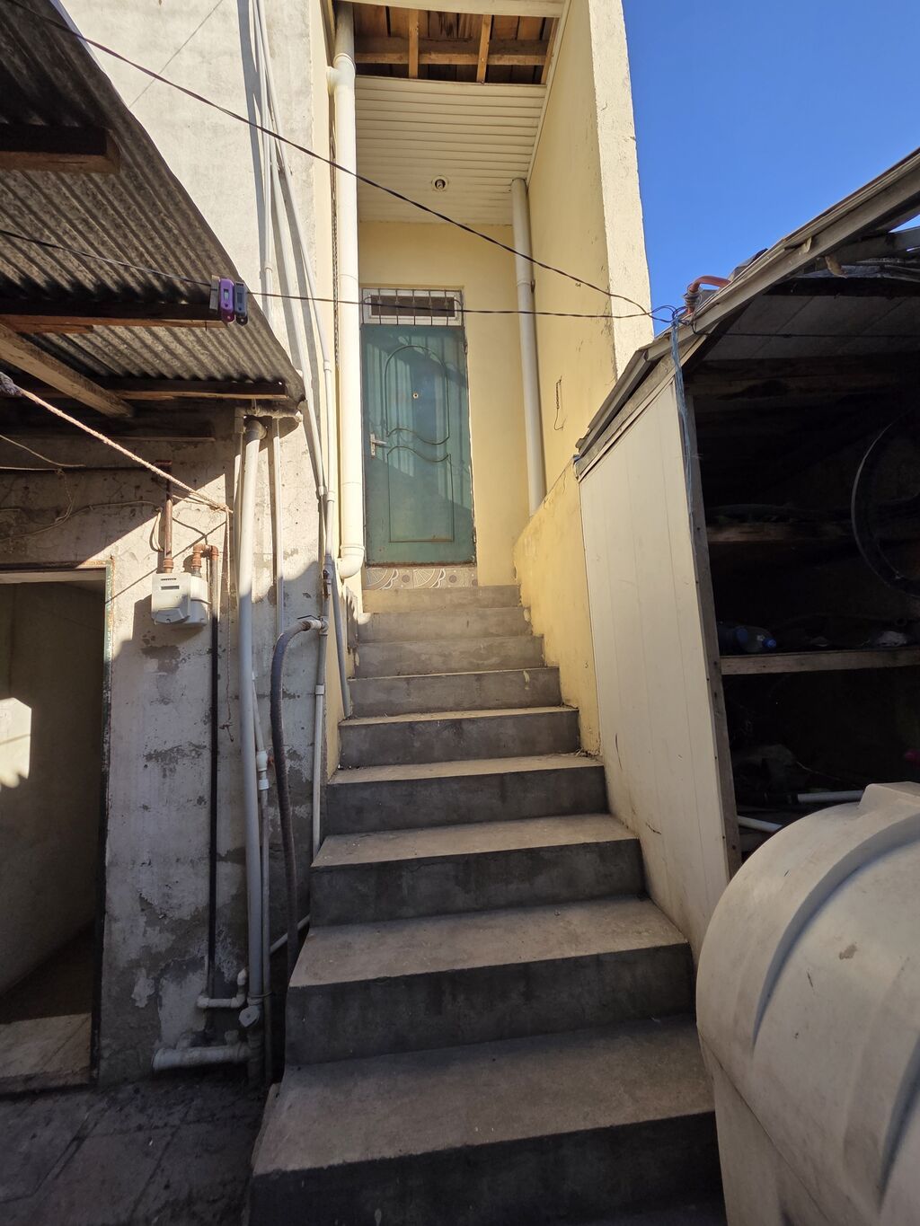 4 otaqlı, 120 kv. m, Orta təmir