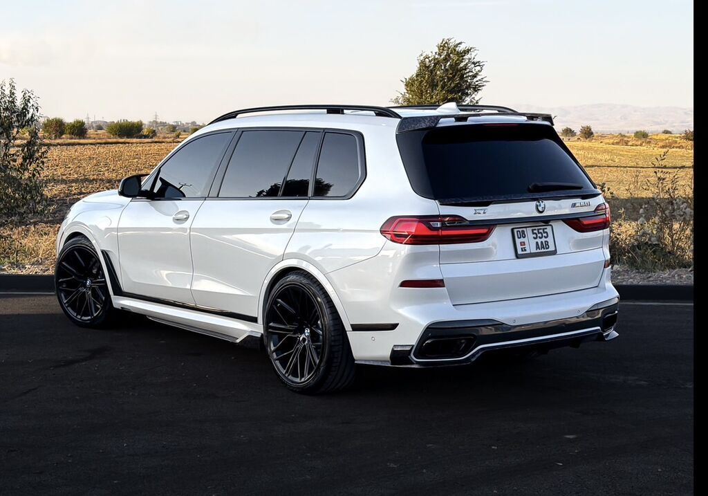 BMW X7: 2020 г., 4.4 л, Автомат, Бензин, Кроссовер: фото 2