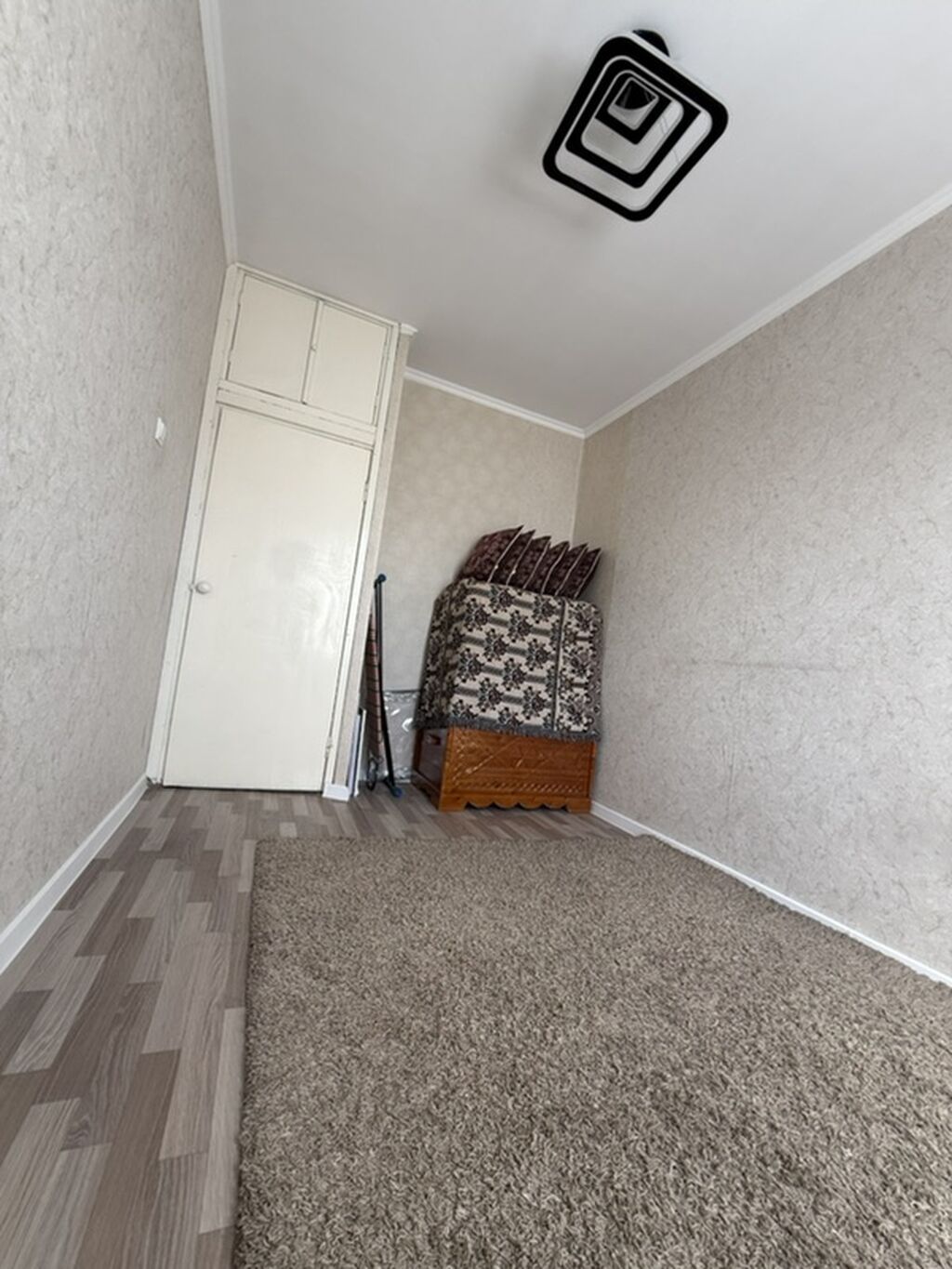 3 комнаты, 61 м², 12 мкр 106 серия, 9 этаж, Косметический ремонт: фото 8
