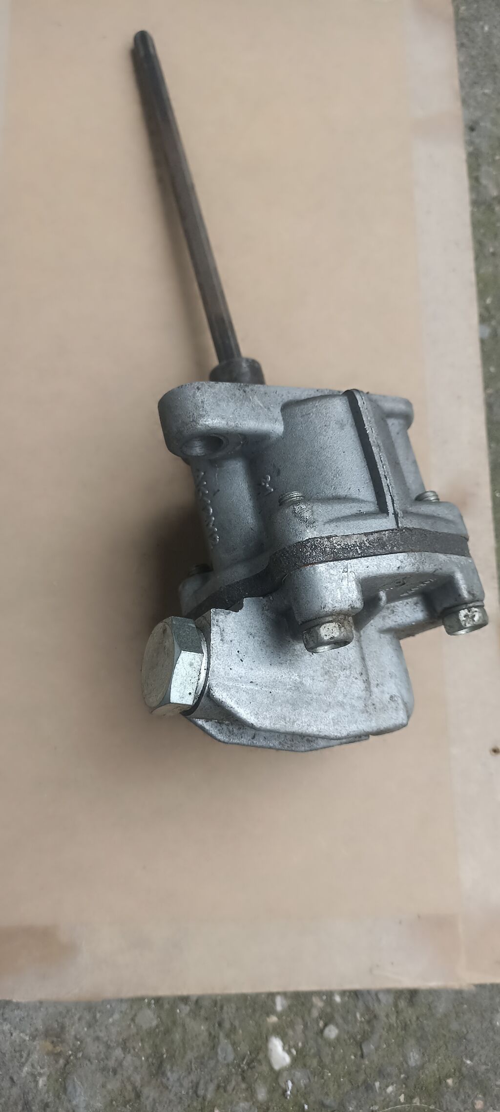 Yağ nasosu qaz 53 bilen bilir 2 desiyli - Material: tökmə metal