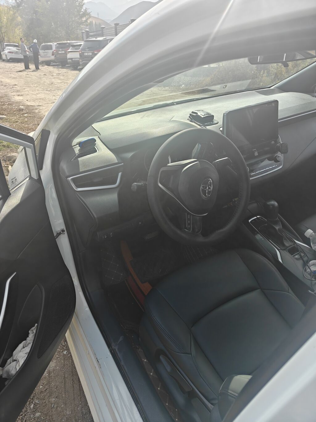 Toyota Corolla: 2021 г., 1.8 л, Вариатор, Гибрид, Седан: фото 5