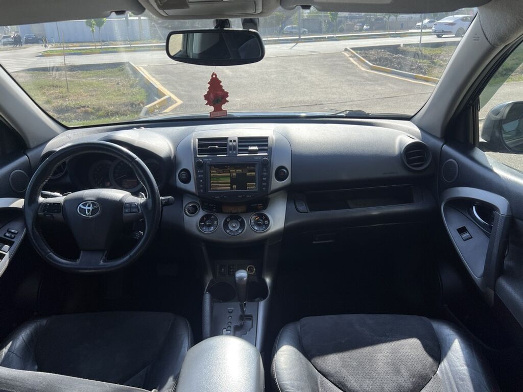 Toyota RAV4: 2010 г., 2 л, Автомат, Бензин, Кроссовер: фото 5
