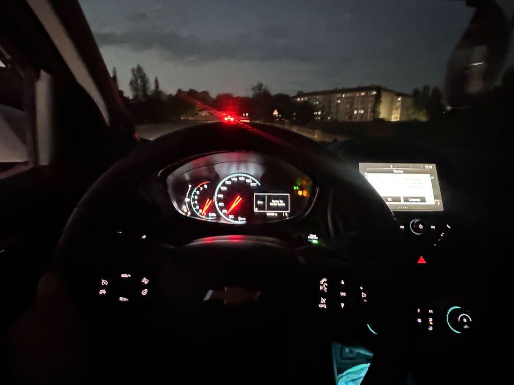 Chevrolet Spark: 2016 г., 1 л, Автомат, Бензин, Минивэн: фото 2