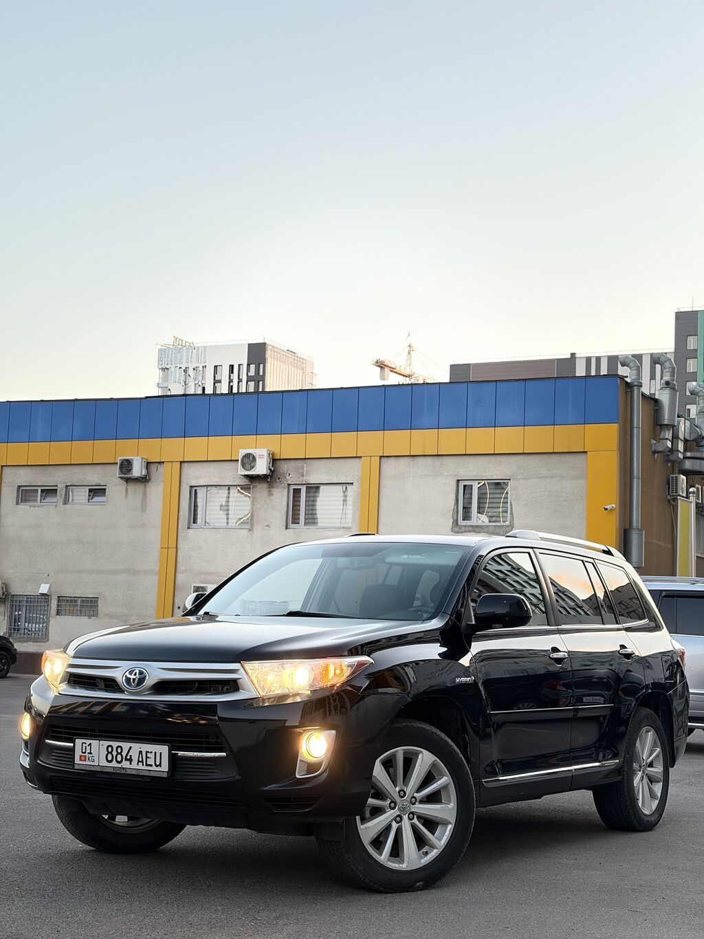 Toyota Highlander: 2012 г., 3.5 л, Автомат, Гибрид, Внедорожник — фото 3