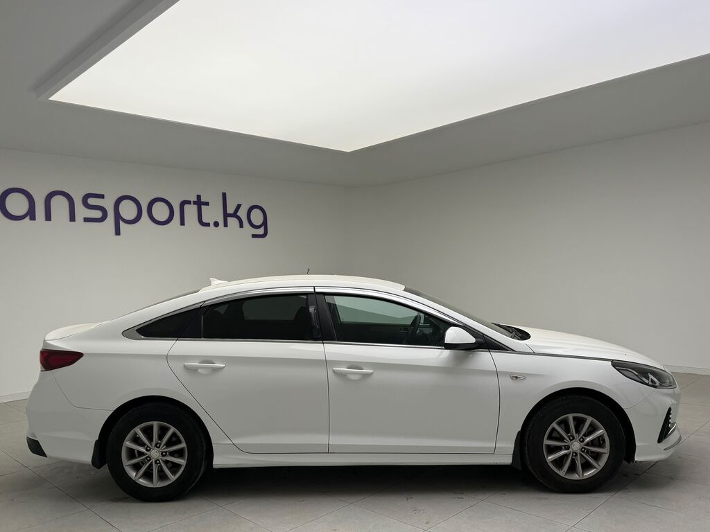 Hyundai Sonata: 2021 г., 2 л, Автомат, Газ, Седан: фото 3