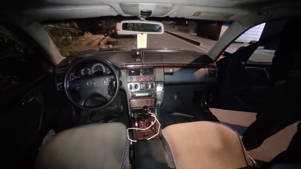 Mercedes-Benz E-Class: 2002 г., 2.2 л, Автомат, Дизель, Универсал: фото 5