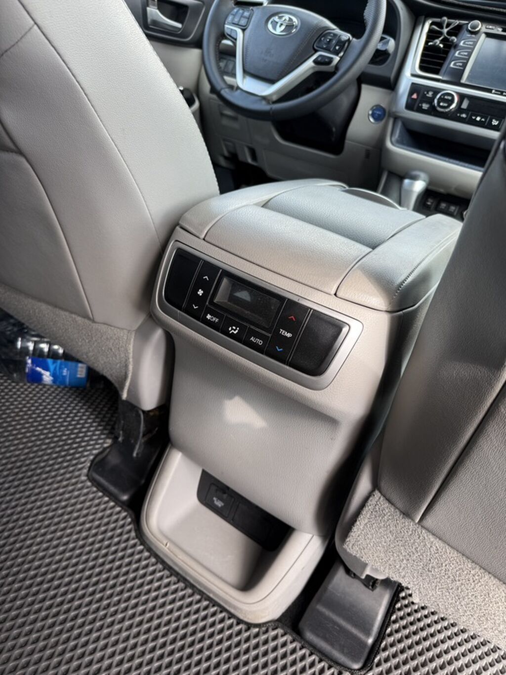 Toyota Highlander: 2018 г., 3.5 л, Автомат, Гибрид, Кроссовер: фото 6