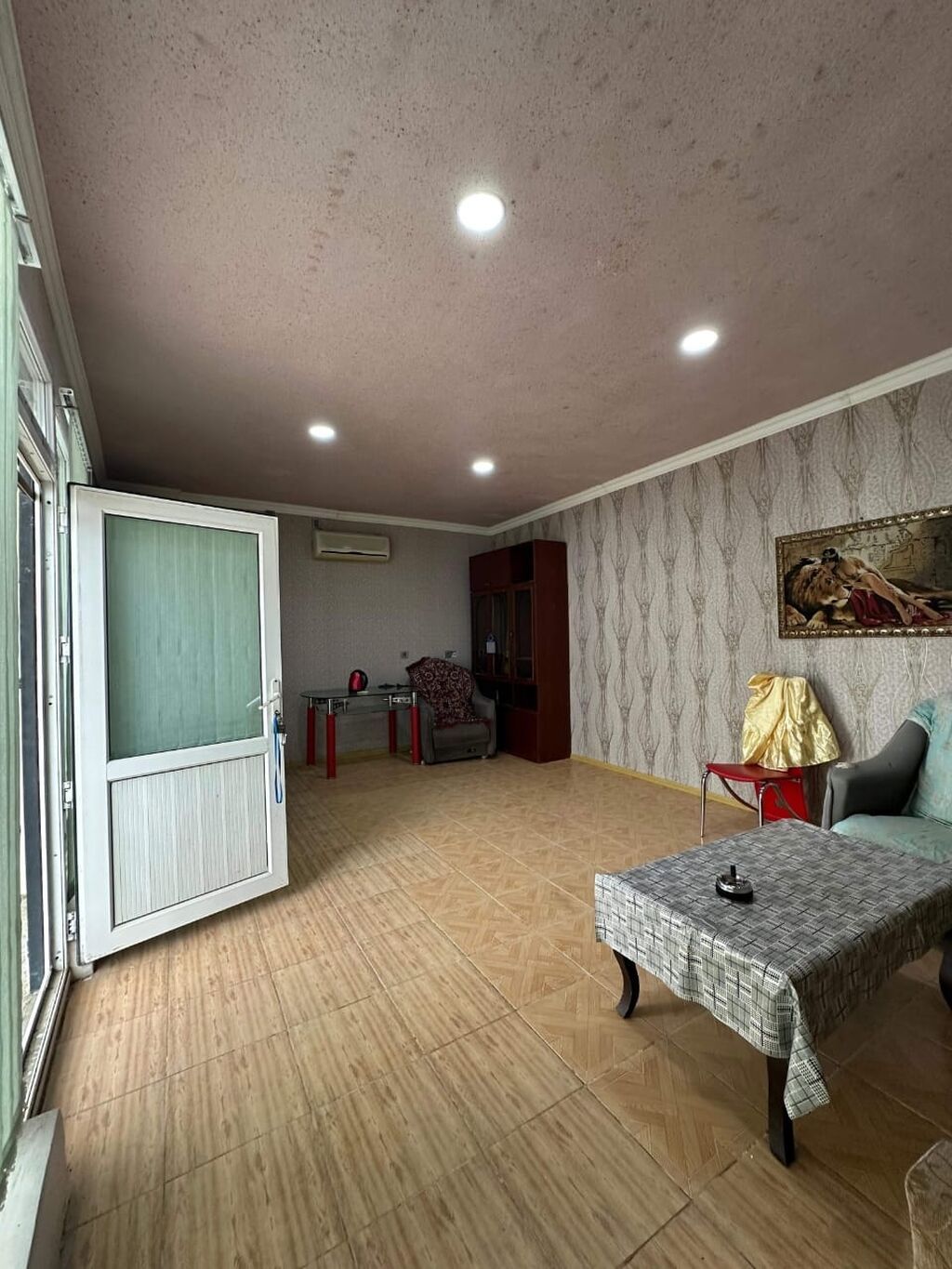 5 otaqlı, 196 kv. m, Kredit yoxdur, Orta təmir