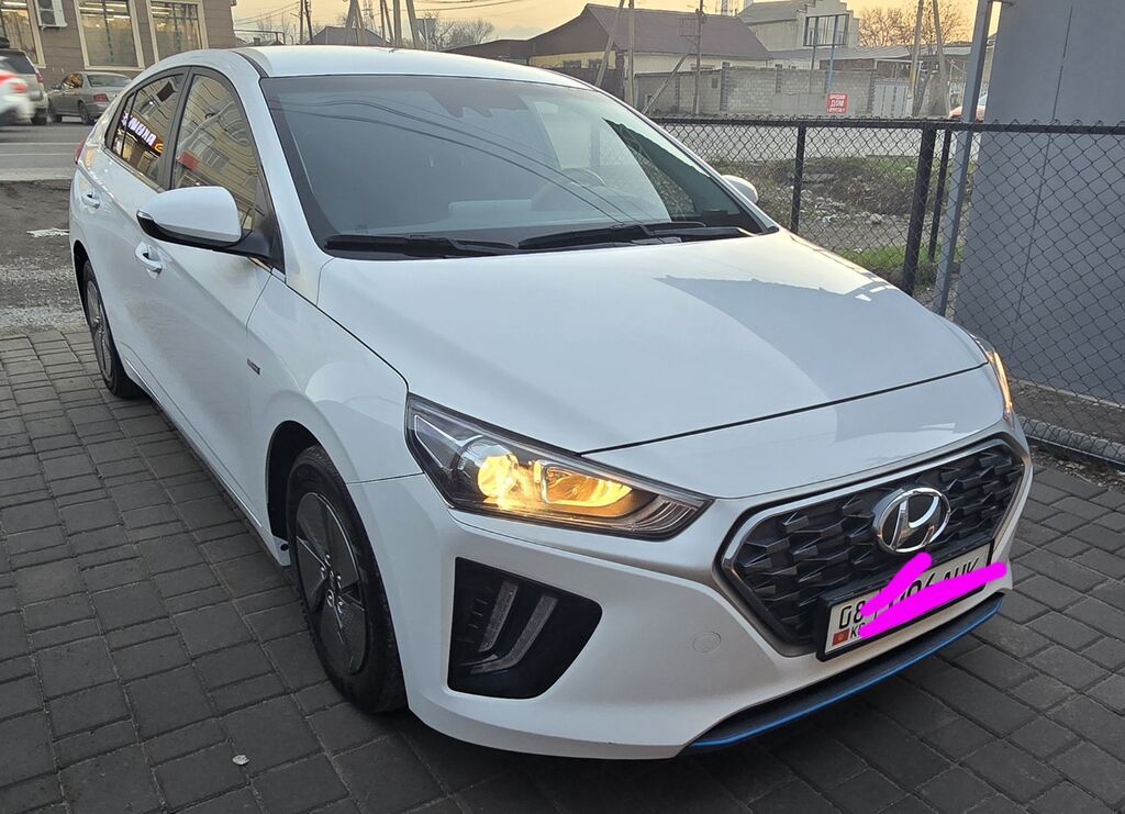Hyundai Ioniq: 2020 г., 1.6 л, Автомат, Гибрид, Хэтчбэк: фото 5