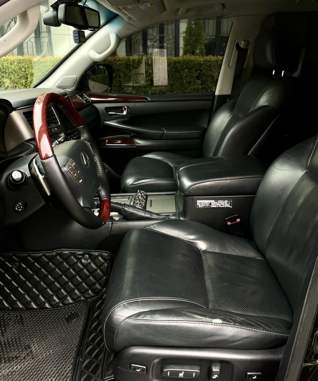 Lexus LX: 2013 г., 5.7 л, Газ, Внедорожник: фото 4