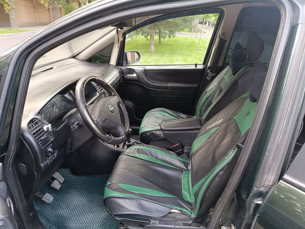 Opel Zafira: 2001 г., Механика, Бензин, Минивэн: фото 3