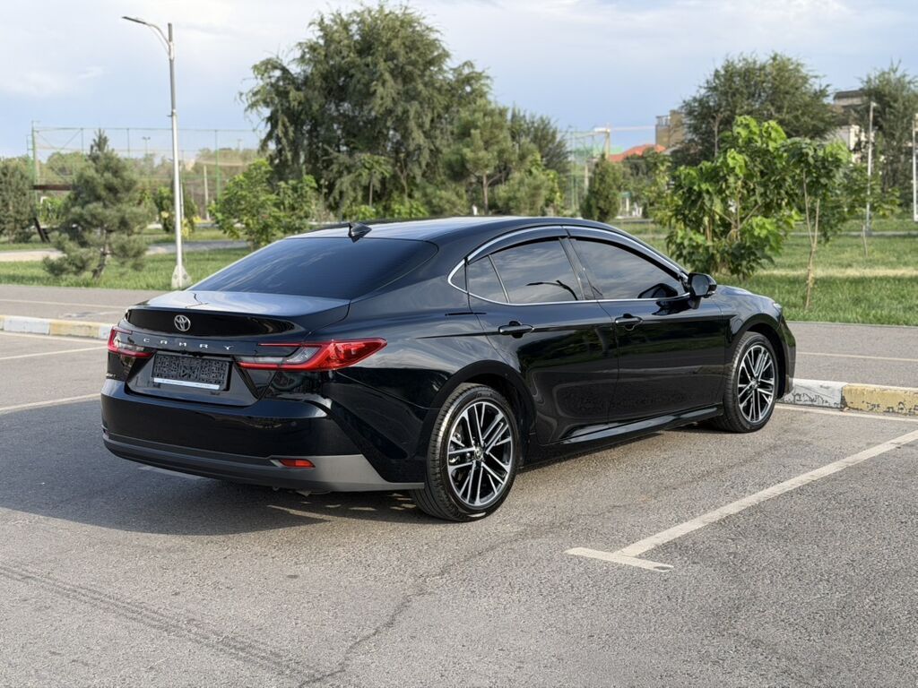 Toyota Camry: 2024 г., 2.5 л, Автомат, Бензин, Седан: фото 4