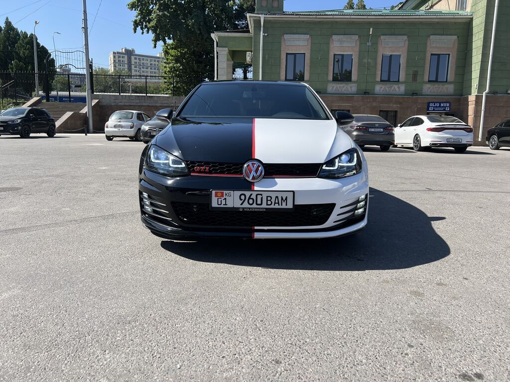 Volkswagen Golf GTI: 2014 г., 2 л, Робот, Бензин, Хэтчбэк: фото 2