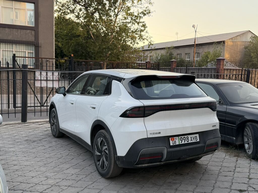 Changan Qiyuan Q05: 2026 г., Автомат, Электромобиль, Кроссовер: фото 3