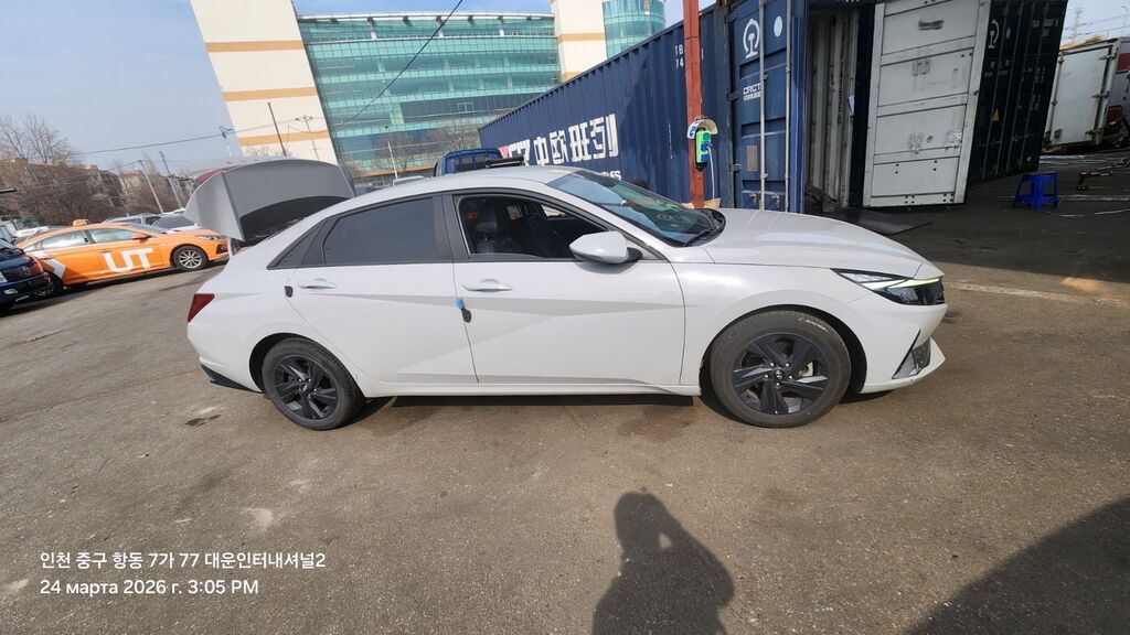 Hyundai Avante: 2022 г., 1.6 л, Вариатор, Гибрид, Седан: фото 2