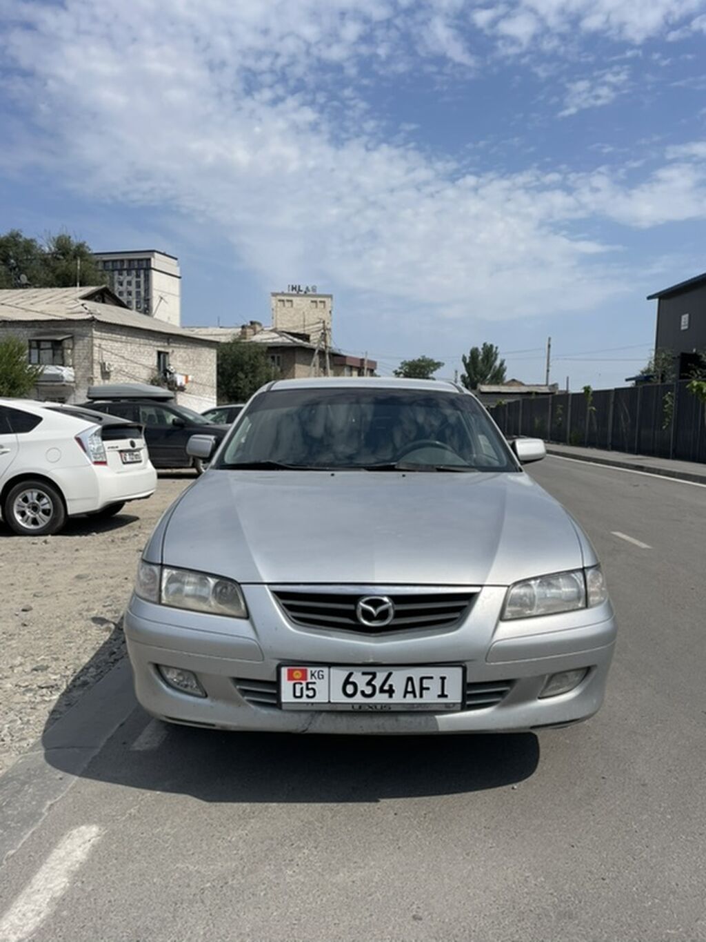 Mazda 626: 1999 г., 2 л, Механика, Бензин, Седан — фото 1