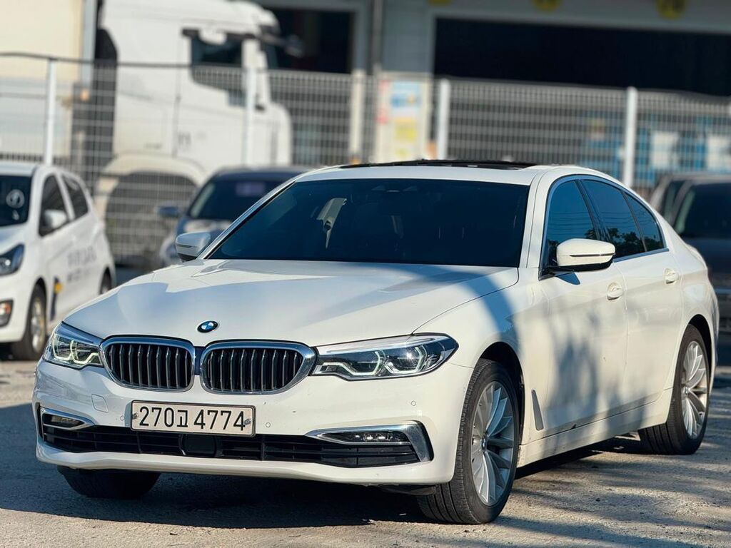 BMW 5 series: 2020 г., Бензин, Седан: фото 1