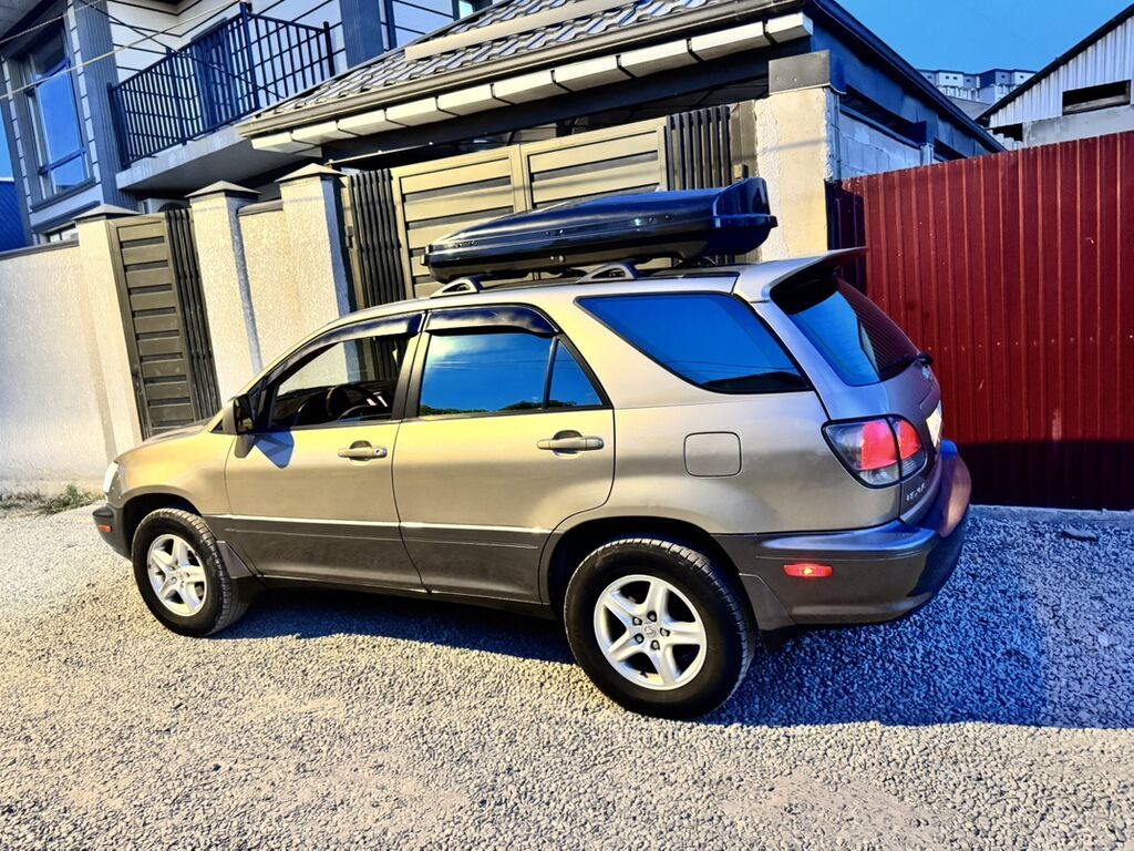 Lexus RX: 2001 г., 3 л, Автомат, Газ, Кроссовер: фото 2