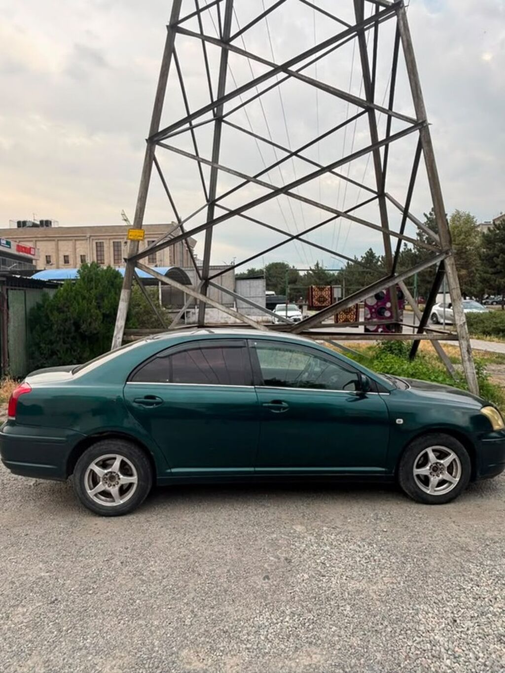 Toyota Avensis: 2005 г., 1.8 л, Механика, Бензин, Седан: фото 2