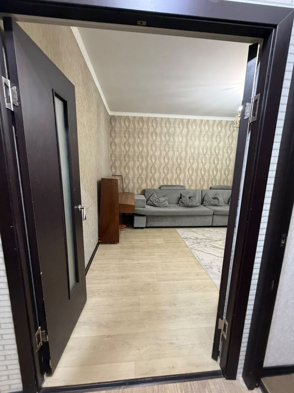 3 комнаты, 65 м², 105 серия, 1 этаж, Косметический ремонт: фото 5