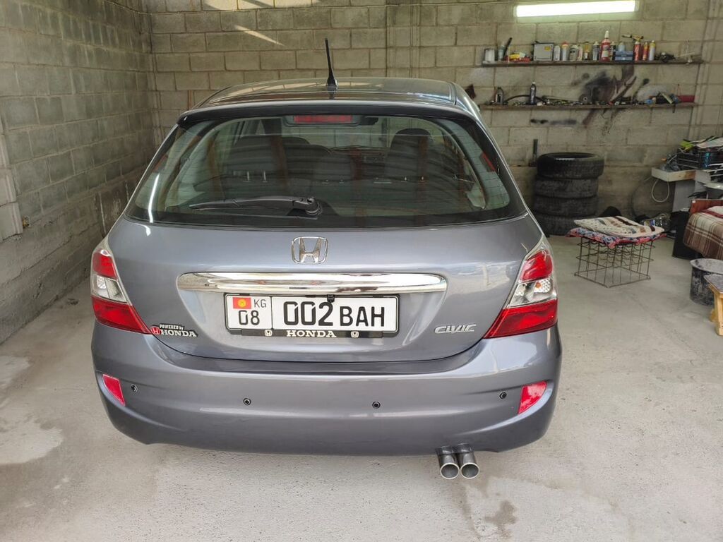 Honda Civic: 2004 г., 1.7 л, Автомат, Бензин, Хэтчбэк: фото 3