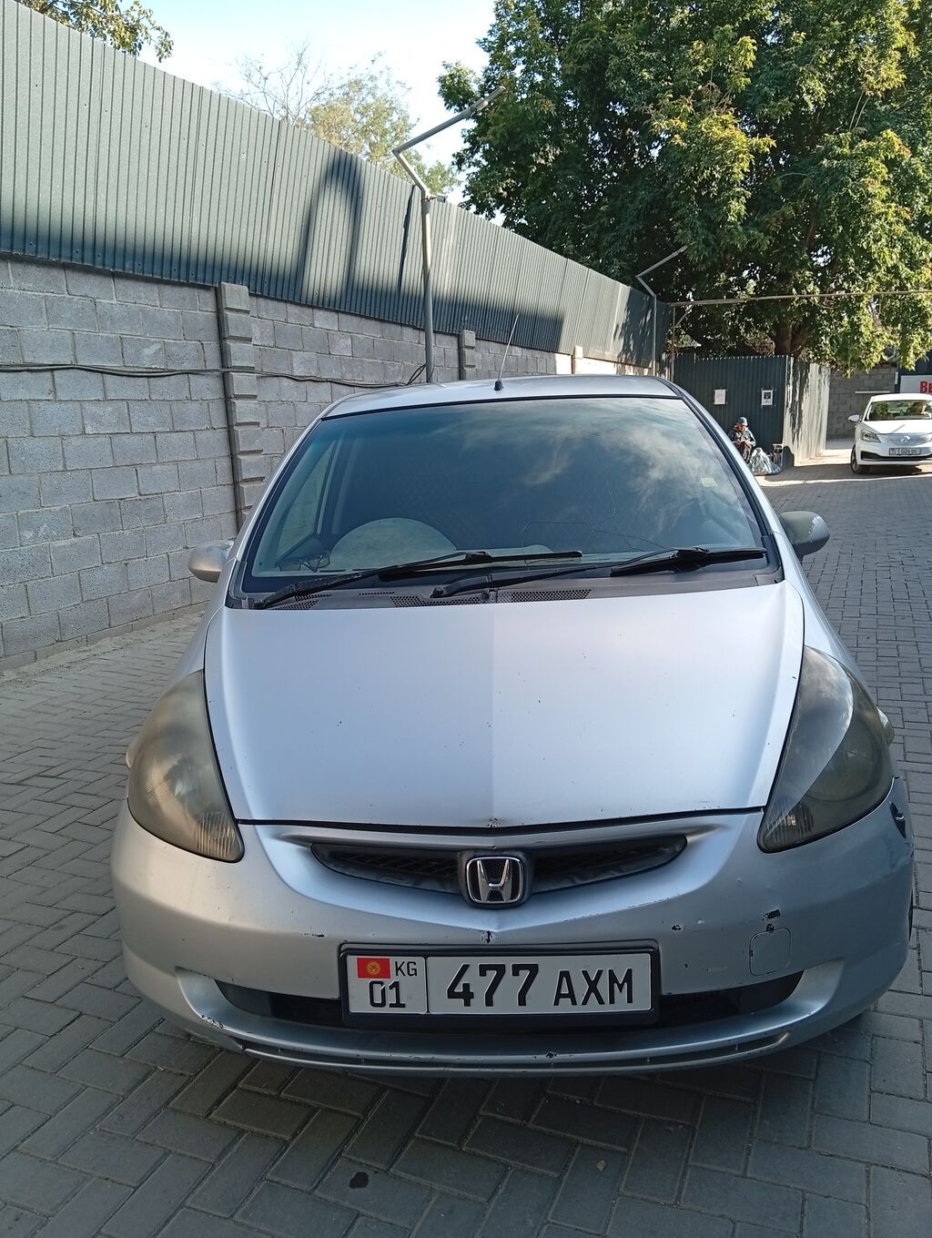 Honda Fit: 2002 г., 1.3 л, Вариатор, Бензин, Лимузин: фото 2