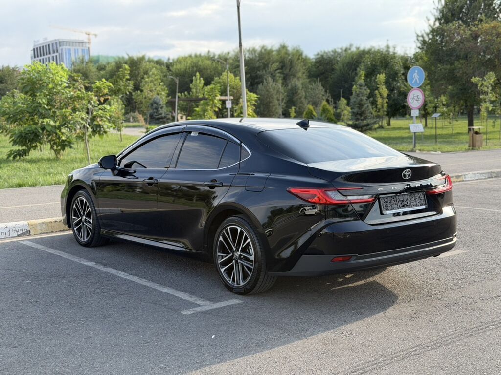 Toyota Camry: 2024 г., 2.5 л, Автомат, Бензин, Седан: фото 6