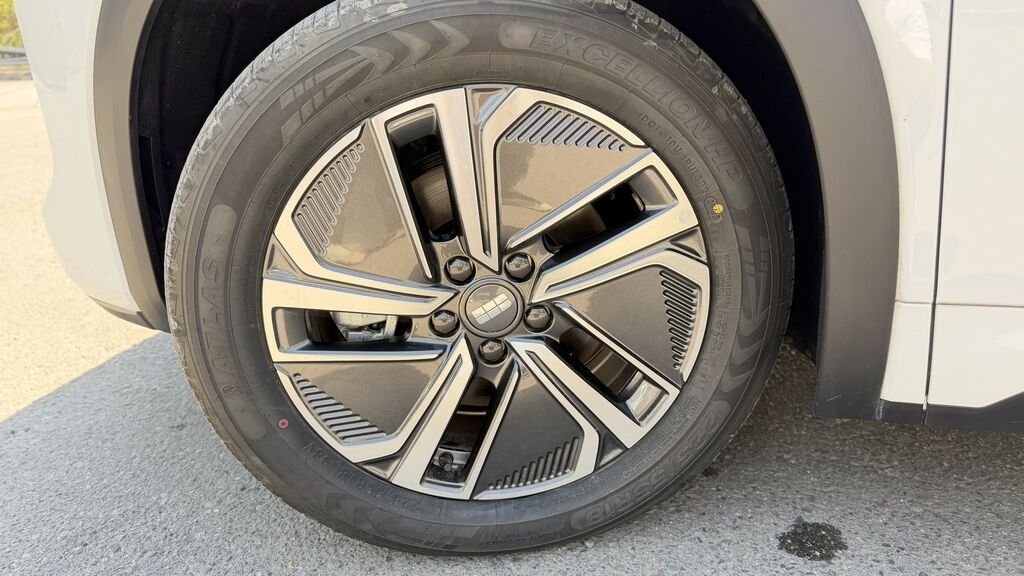 Geely Galaxy Starship 7: 2025 г., 1.5 л, Автомат, Гибрид, Кроссовер: фото 6