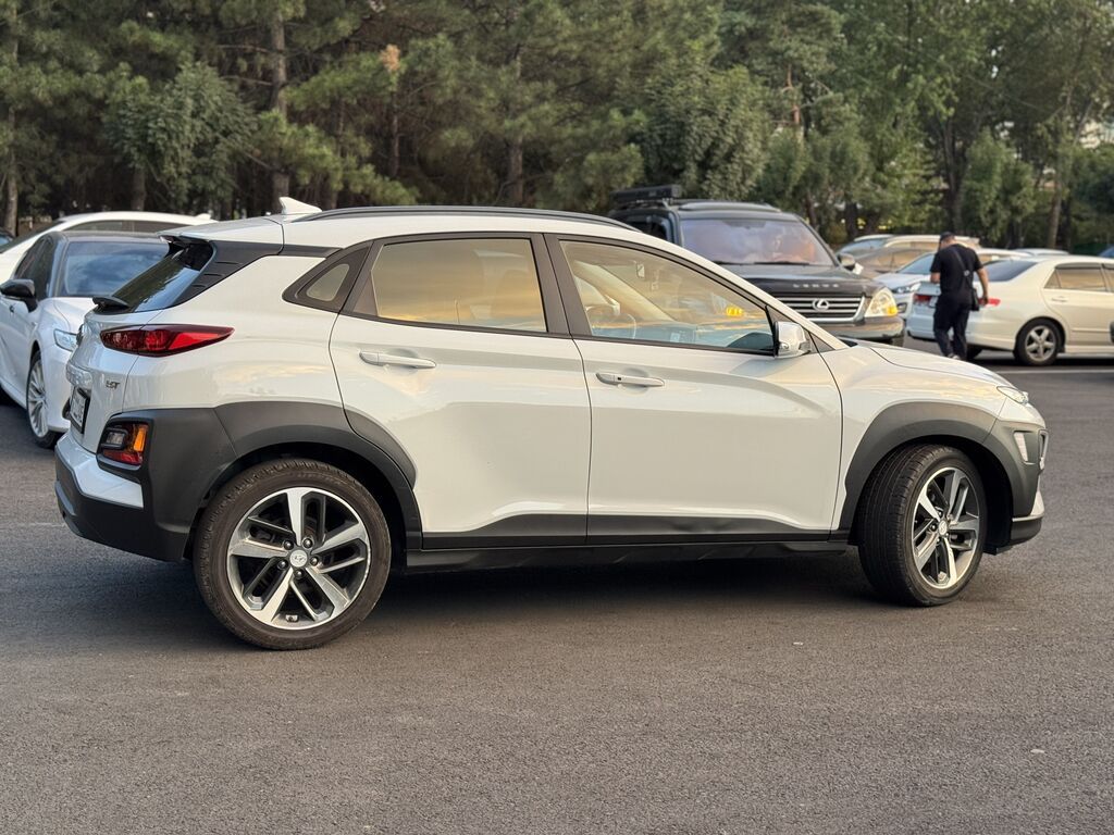 Hyundai Kona: 2019 г., 1.6 л, Автомат, Бензин, Внедорожник: фото 5