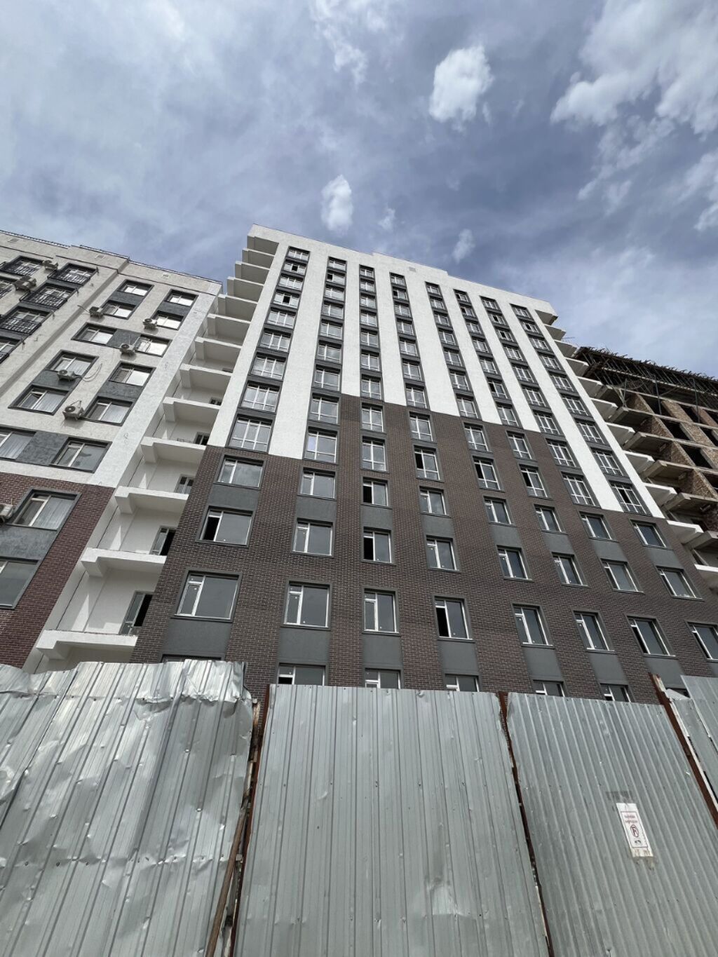 3 комнаты, 102 м², АУЦА Элитка, 13 этаж, ПСО (под самоотделку): фото 4